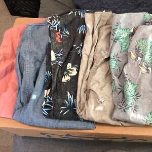 5 Button-up Short Sleeve Men’s Shirts Small